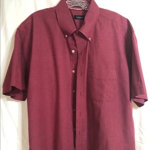 Van Heusen Men’s Red XL Short-Sleeved Shirt